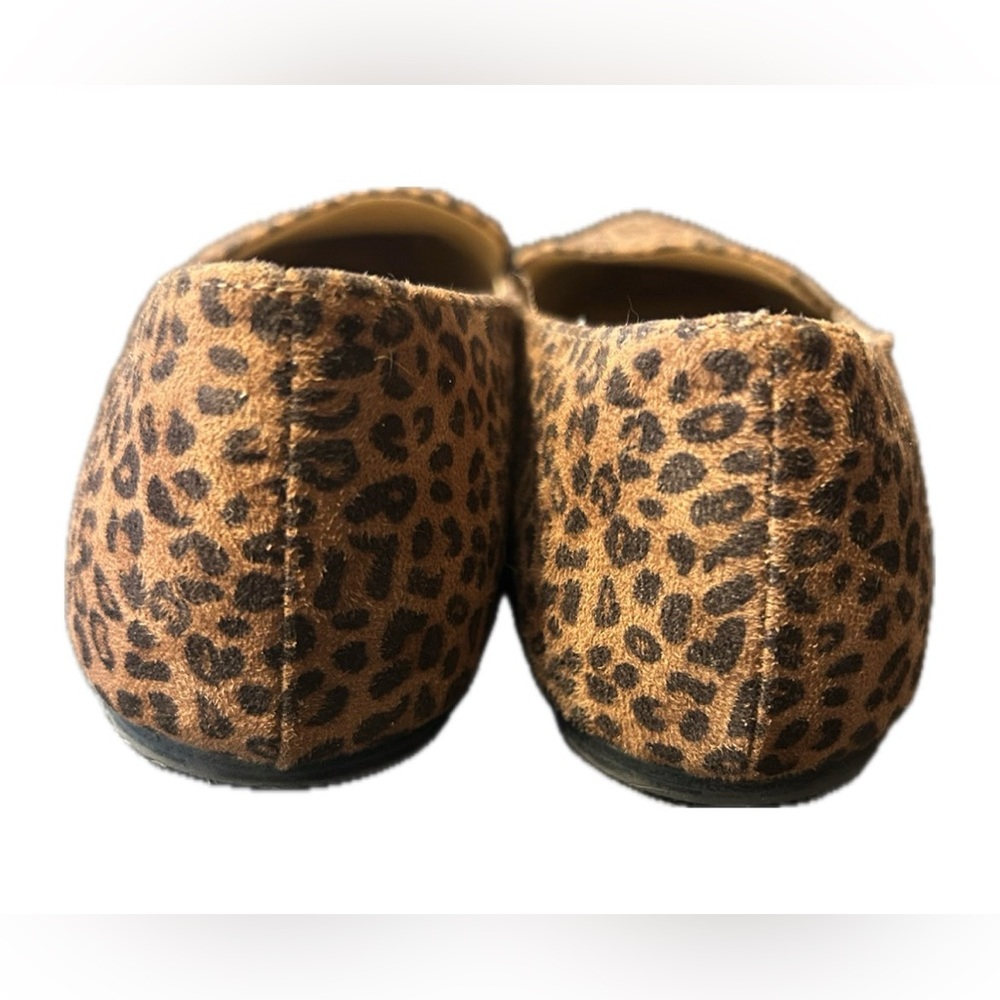 Time and Tru Leopard Print Loafers. Size 7.5 - Picture 5 of 8